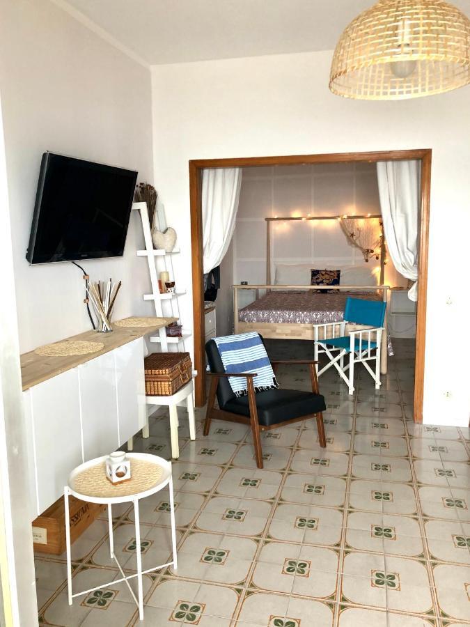 דירות גיארדיני נאקסוס Vacanzenaxos - Casa Frontemare מראה חיצוני תמונה